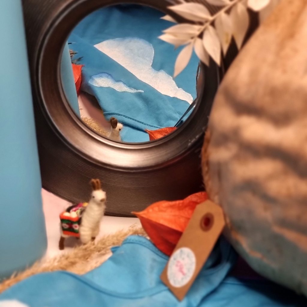 Handmade unique Shirt for women - made by To'Buru Fashion, Colombia.